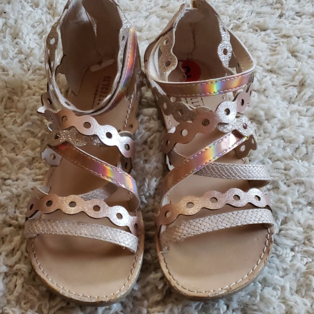 Big girls size 2 gold and tan sandals